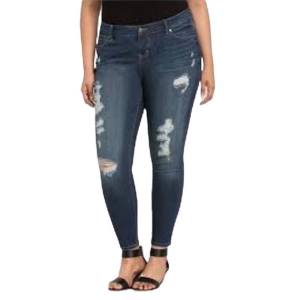 Torrid sky high skinny distressed cotton blend stretch denim jean size 12R
